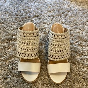 Chunky heels slip ons